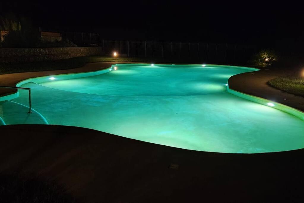 Appartamento Romantico Con Piscina Cervo Esterno foto